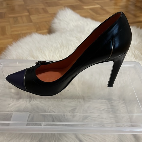 Via Spiga heel in size 6 with buckle detail and purple tip - Picture 3 of 6